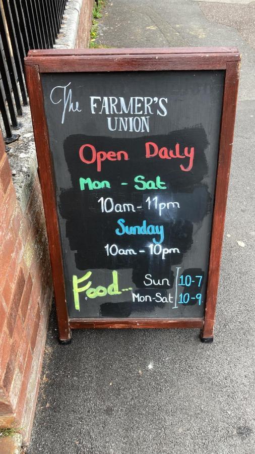 The Farmers Union 埃克塞特 外观 照片